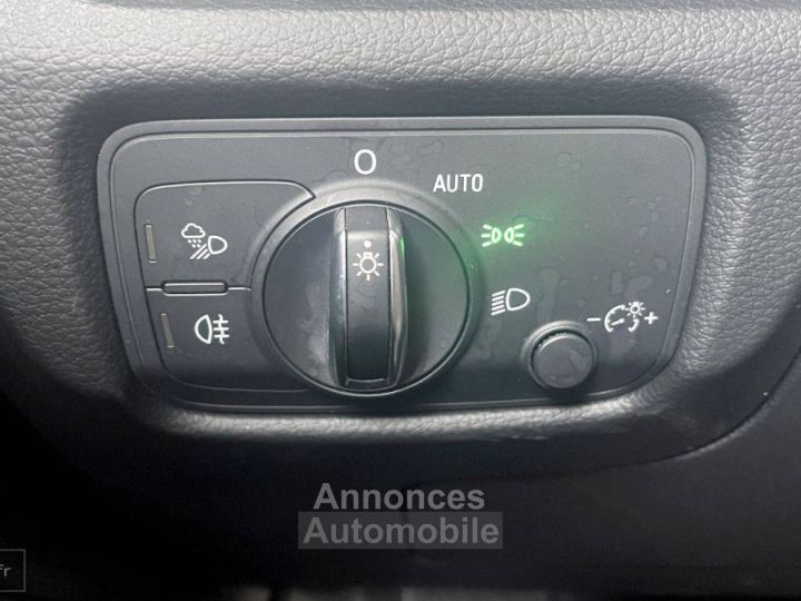 Audi A3 Sportback 35 TFSI CoD 150 S tronic 7 Sport - 14