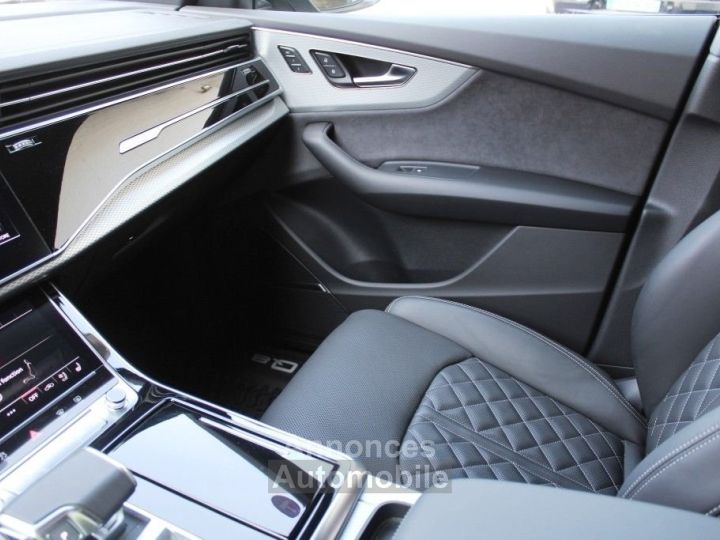 Audi Q8 (2) 30 55 TFSIE 394 QUATTRO S LINE TIPTRONIC 8 - 12