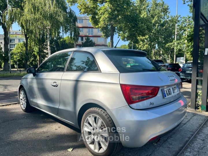 Audi A1 16 TDI 90 AMBIENTE S TRONIC - 4