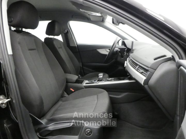 Audi A4 35 TFSI 150CH BUSINESS LINE S TRONIC 7 - 7