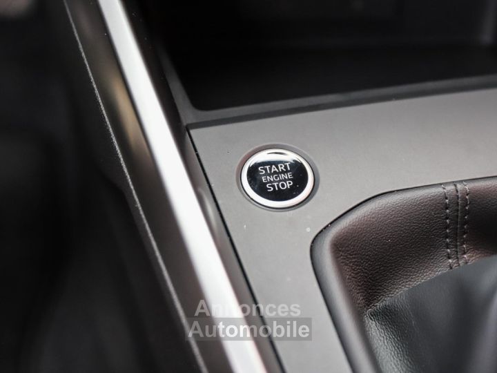 Audi A3 Sportback 15 35 TFSI 150 Business Line CUIR SIEGES ELECTRIQUES A MEMOIRE CHAUFFANTS - 19
