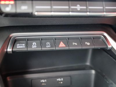 Audi A3 Sportback 15 35 TFSI 150 Business Line CUIR SIEGES ELECTRIQUES A MEMOIRE CHAUFFANTS   - 37