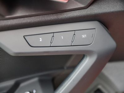 Audi A3 Sportback 15 35 TFSI 150 Business Line CUIR SIEGES ELECTRIQUES A MEMOIRE CHAUFFANTS   - 40