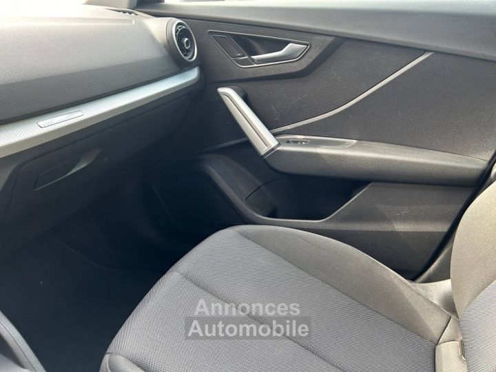 Audi Q2 35 TFSI 150 S tronic 7 Design - 64