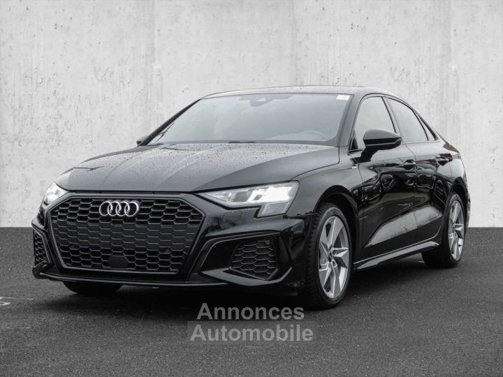 Audi A3 Limousine S line 30 TFSI - 1