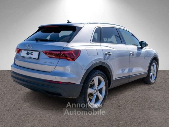 Audi Q3 S line 45TFSI e Stronic LED Navi RFK - 2