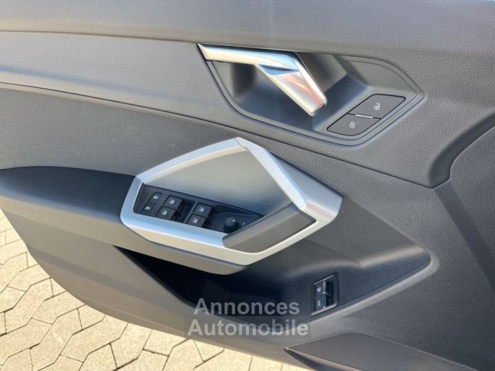 Audi Q3 Sportback TFSI e S line 45 S TRONIC - 13