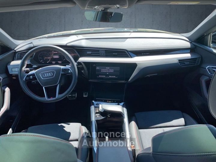 Audi Q8 e tron S line 50 qu Matrix AHK HUD - 11