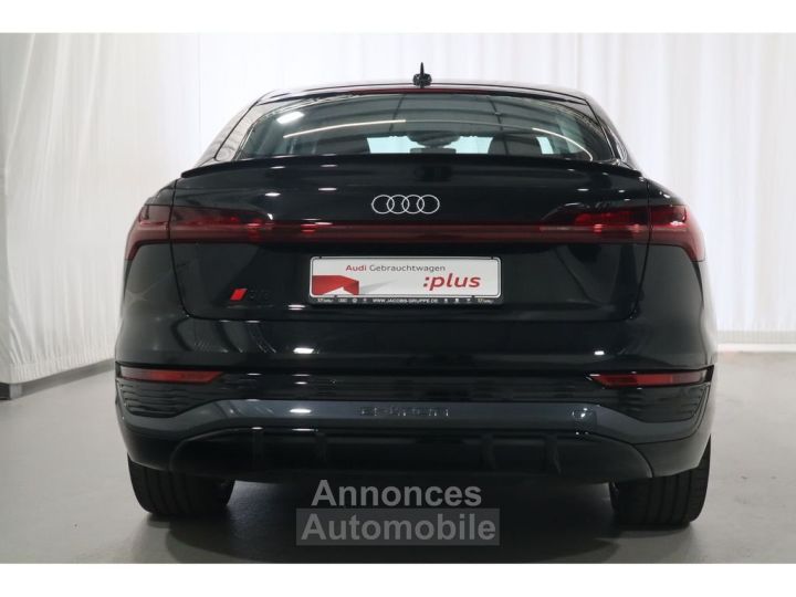 Audi Q8 Sportback e tron 50 quattro S line B - 4