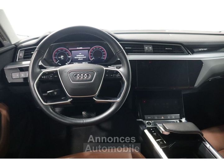 Audi Q8 Sportback e tron 50 quattro S line B - 9