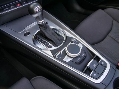 Audi TT Roadster nza 18 TFSI S Line   - 9