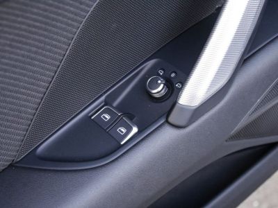 Audi TT Roadster nza 18 TFSI S Line   - 11