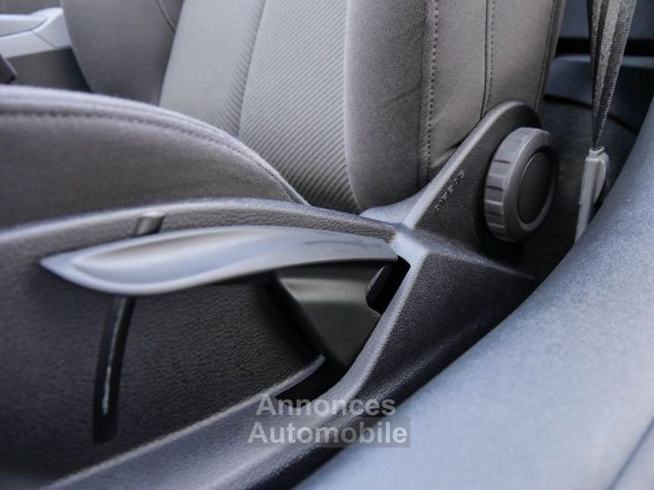 Audi TT Roadster nza 18 TFSI S Line - 12