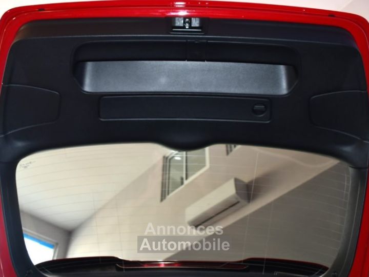 Audi S3 Sportback 20 TFSI 300 Quattro S-Tronic GPS Virtual Sièges Baquet TO Parc Assist Carbone JA 18 - 17