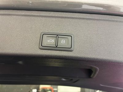 Audi A4 Avant 40 TFSI 204 S TRONIC S LINE   - 32