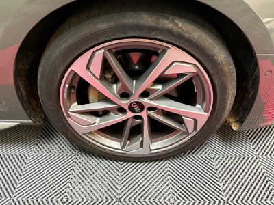 Audi A4 Avant 40 TFSI 204 S TRONIC S LINE   - 35