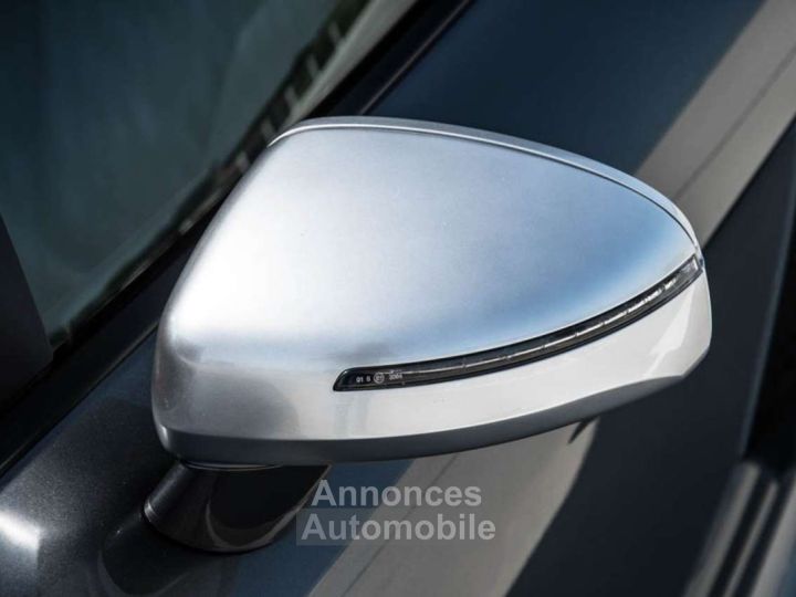 Audi R8 42i V8 QUATTRO R TRONIC MAGNETIC RIDE - - 17