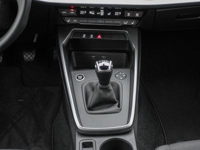 Audi A3 Limousine S line 30 TFSI   - 14