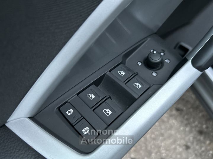 Audi Q3 35 TDI 150 ch S tronic 7 Design Luxe sieges chauffants / pack esthetique noir / garantie 5ans 100000 kms - 12