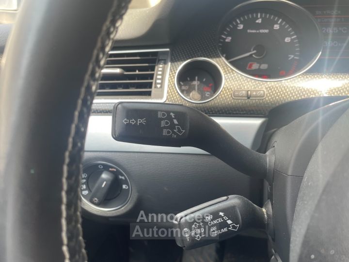 Audi S8 52 FSI V10 450 Quattro Tiptronic A / TOIT OUVRANT / CAMERA DE RECUL - 24