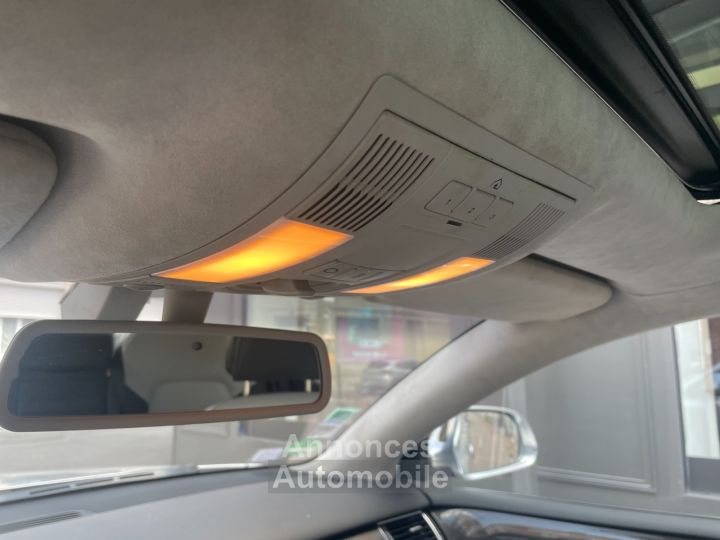 Audi S8 52 FSI V10 450 Quattro Tiptronic A / TOIT OUVRANT / CAMERA DE RECUL - 37