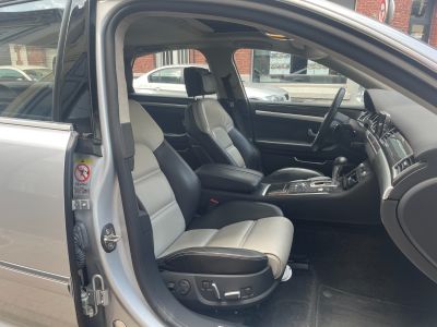 Audi S8 52 FSI V10 450 Quattro Tiptronic A / TOIT OUVRANT / CAMERA DE RECUL   - 40