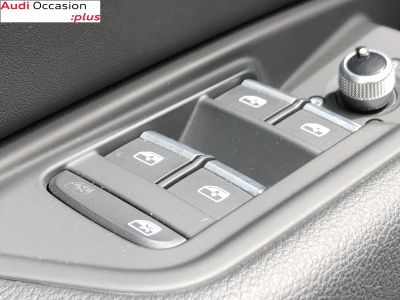 Audi A4 Avant 35 TDI 163 S tronic 7 S line   - 24