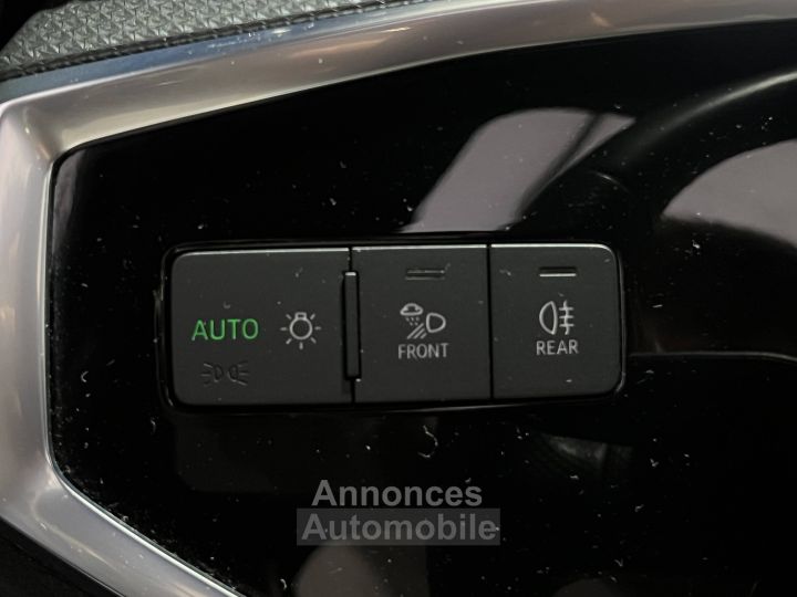 Audi Q3 35 TFSI 150 ch S tronic 7 S line - 19