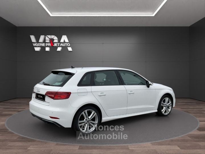 Audi A3 Sportback · 40 e-tron 204ch · S line · LED · GPS · Attelage · Sièges chauffants - 2