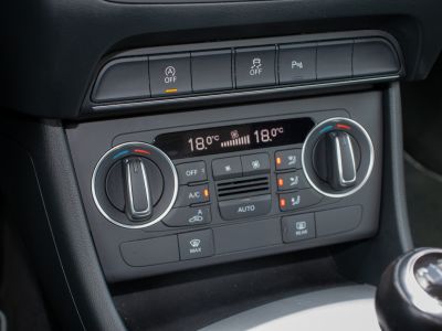 Audi Q3 14 TFSI 125PK - CRUISECONTROL - AIRCO - TREKHAAK - ISOFIX   - 24