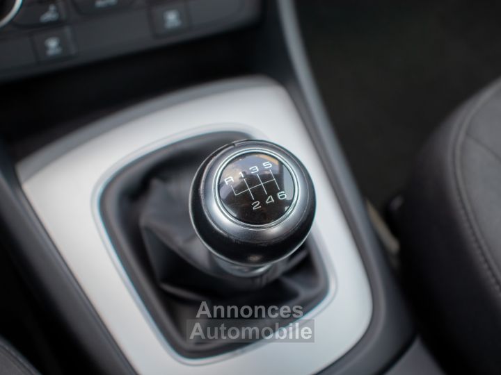 Audi Q3 14 TFSI 125PK - CRUISECONTROL - AIRCO - TREKHAAK - ISOFIX - 25