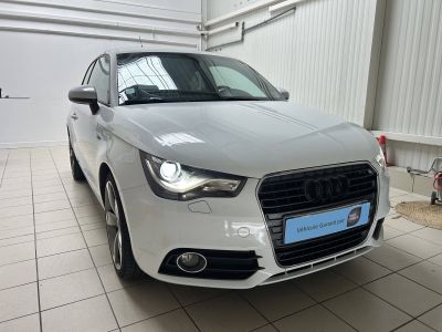 Audi A1  16 TDI 90ch FAP S line S tronic 7   - 3