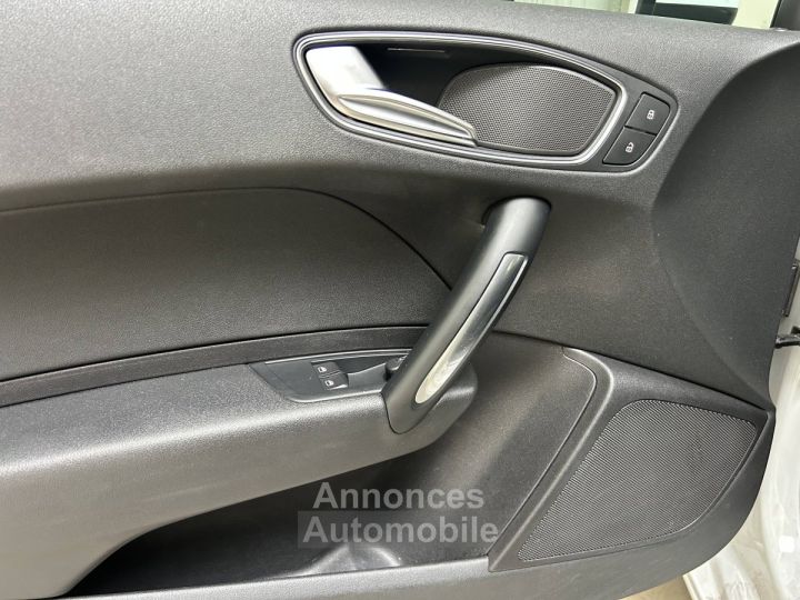 Audi A1  16 TDI 90ch FAP S line S tronic 7 - 11