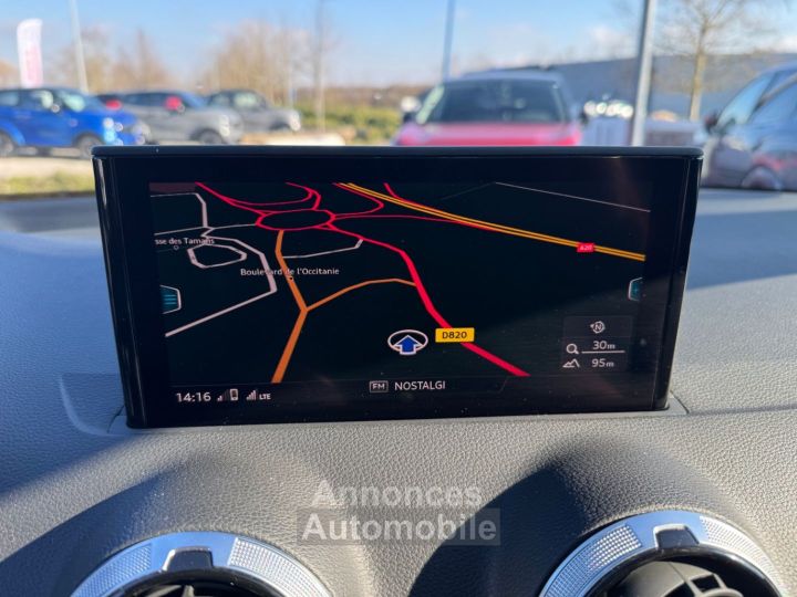 Audi Q2 30 TDI 116 S LINE Ext GPS Caméra Hayon Keyless JA 18" - 19