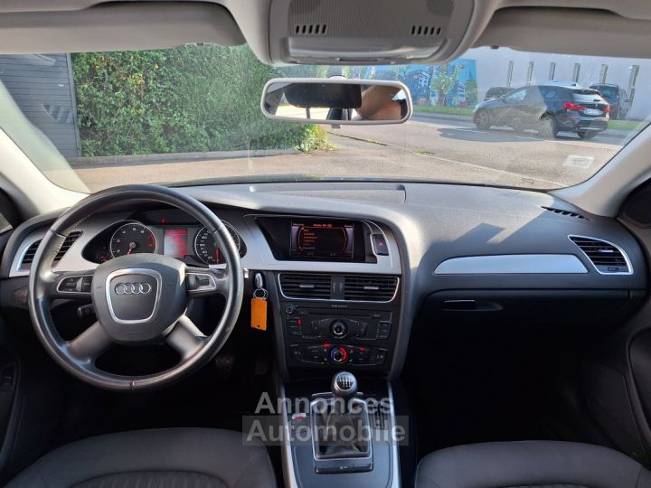 Audi A4 18 TFSI 160 cv Attraction - 9