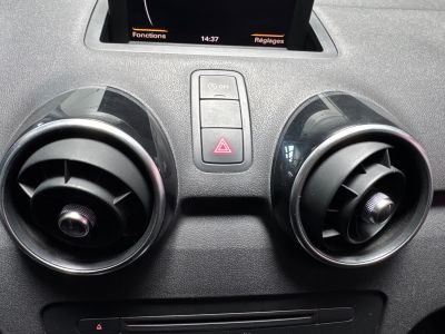 Audi A1 14 TFSI 122 Ambiente   - 33