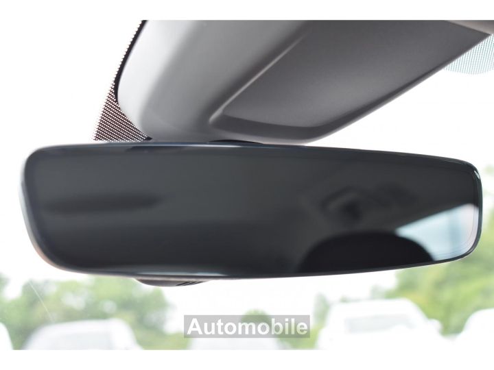 Audi A4 Avant 20 TDI 190 Design Luxe - 36