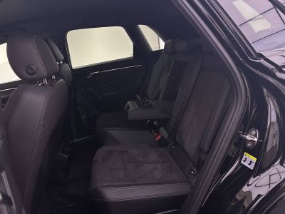 Audi Q3 35 TFSI 150 ch S tronic 7 S Edition   - 11