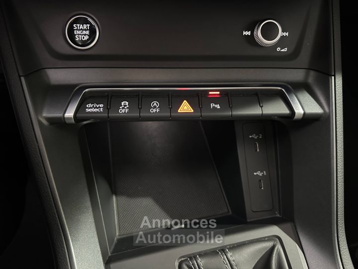 Audi Q3 35 TFSI 150 ch S tronic 7 S Edition - 44