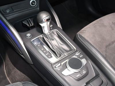 Audi Q2 S-Line 35 TFSI 150 S-Tronic GPS Virtual Pré Sense ACC TO Attelage Car Play Lane JA 19 Sport   - 24