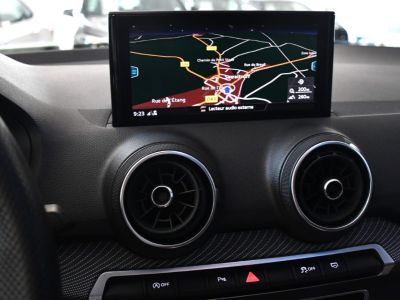 Audi Q2 S-Line 35 TFSI 150 S-Tronic GPS Virtual Pré Sense ACC TO Attelage Car Play Lane JA 19 Sport   - 26