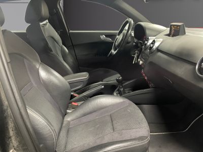 Audi A1 Sportback 16 TDI 105 S line // TOIT PANORAMIQUE //   - 11