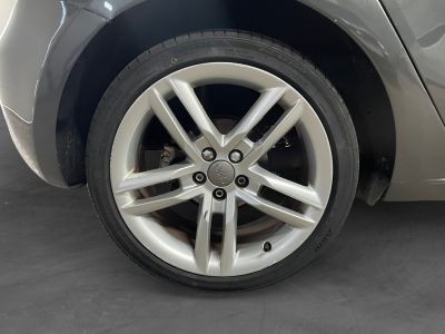 Audi A1 Sportback 16 TDI 105 S line // TOIT PANORAMIQUE //   - 18