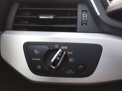 Audi A4 V (B9) 20 TDI 150ch S line S tronic 7   - 13
