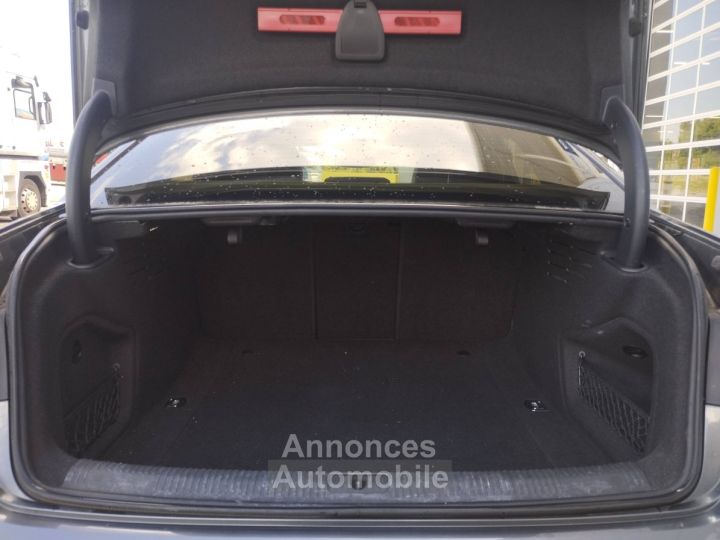 Audi A4 V (B9) 20 TDI 150ch S line S tronic 7 - 19