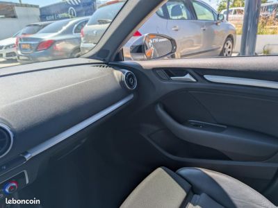 Audi A3 Sportback 20 TDI 150 S line S-TRONIC BVA   - 14