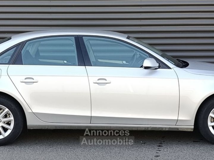 Audi A4 IV 18 TFSI 160 AMBIENTE BVA - 4