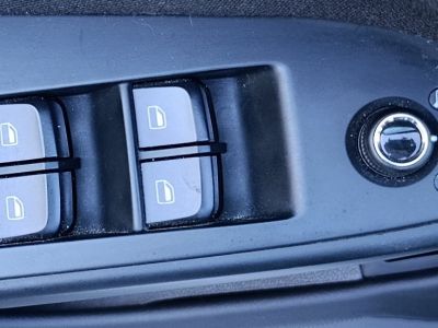 Audi A4 IV 18 TFSI 160 AMBIENTE BVA   - 16