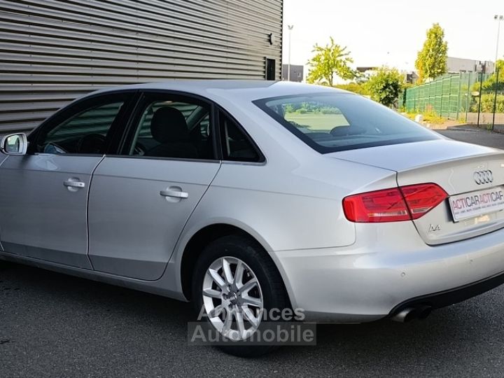 Audi A4 IV 18 TFSI 160 AMBIENTE BVA - 21