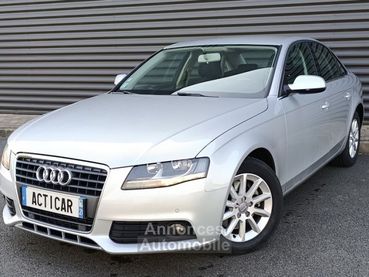 Audi A4 IV 18 TFSI 160 AMBIENTE BVA - 26